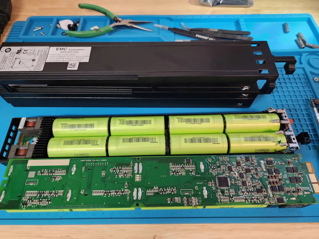 078-000-092-07 BBU Technical Overview Teardown overview of EMC 078-000-092-07 BBU